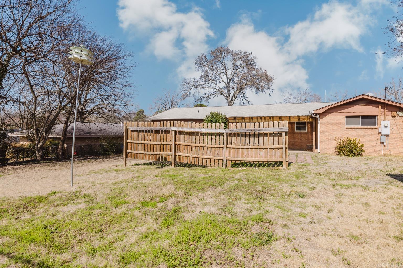 6909 Briarwood