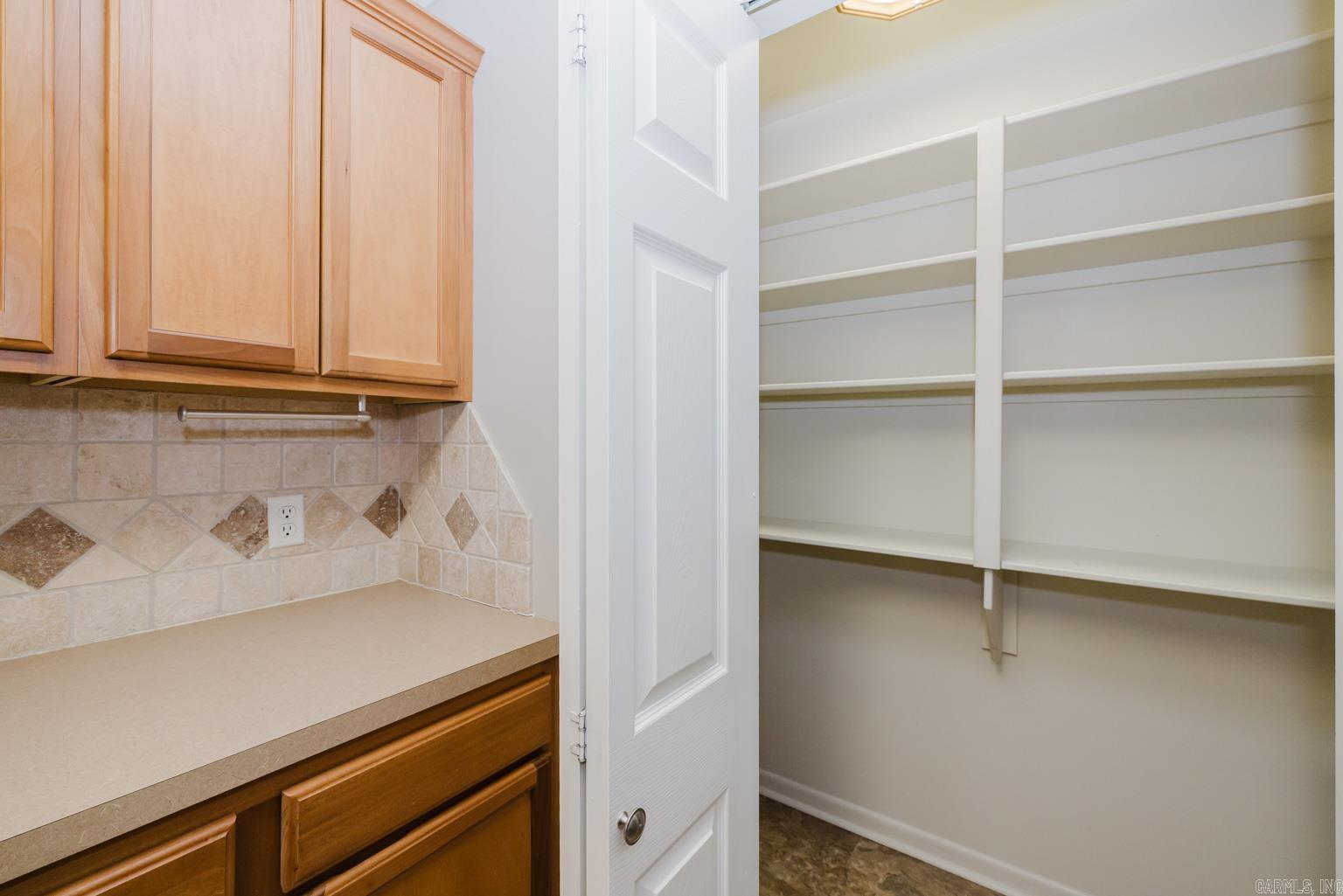6909 Briarwood
