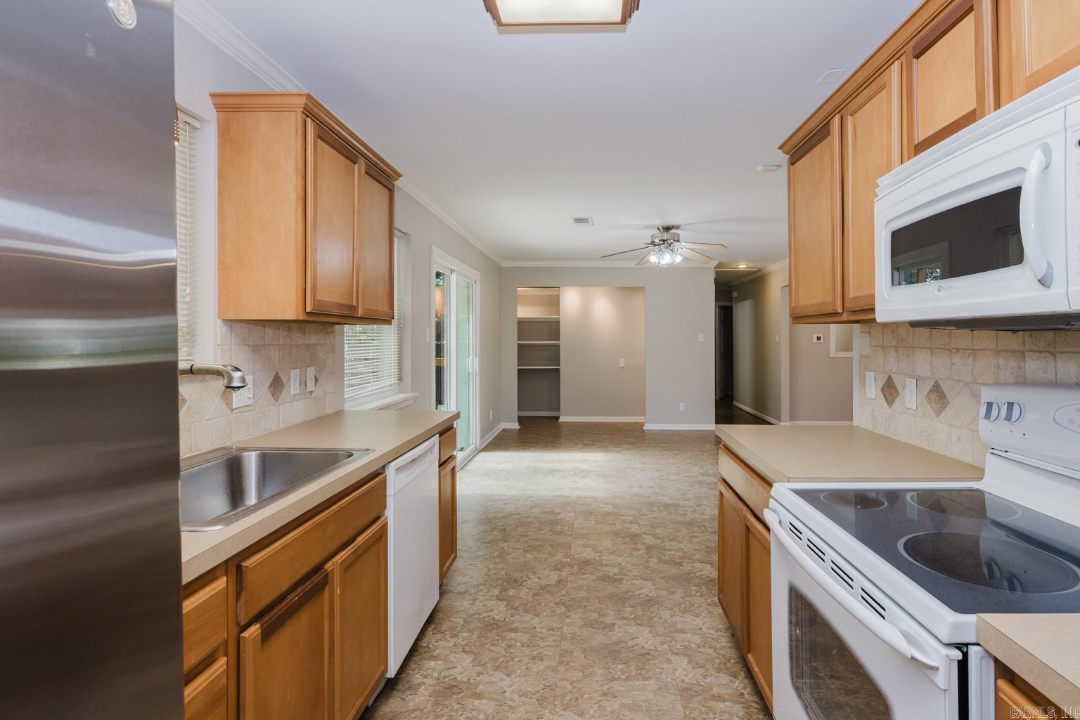 6909 Briarwood