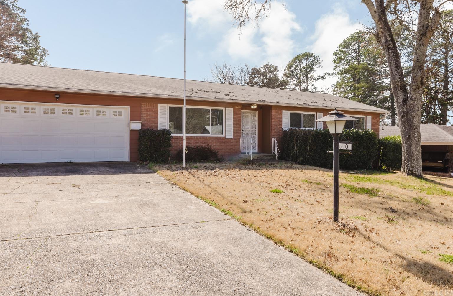 6909 Briarwood