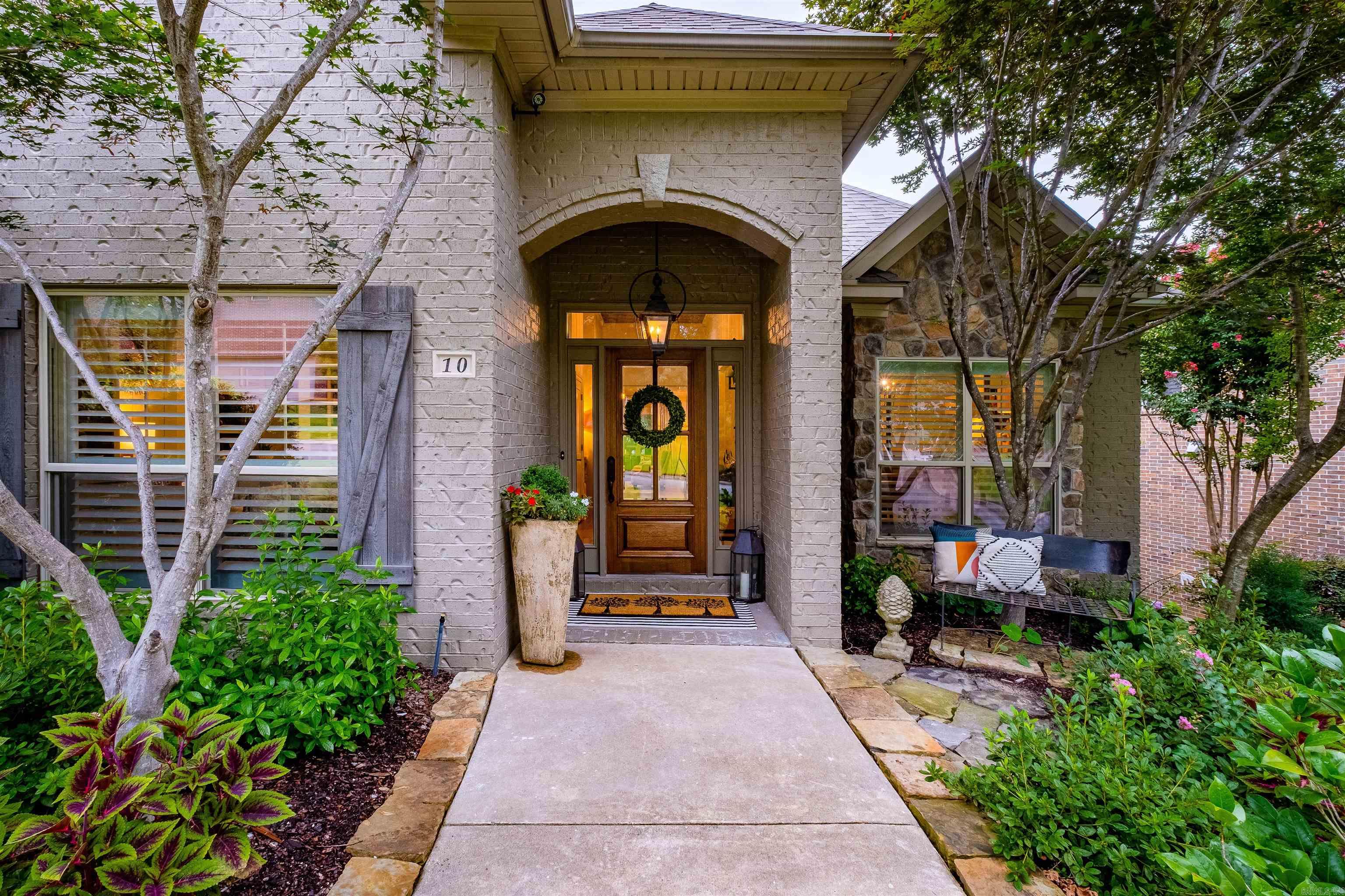 10 Wellington Colony Drive