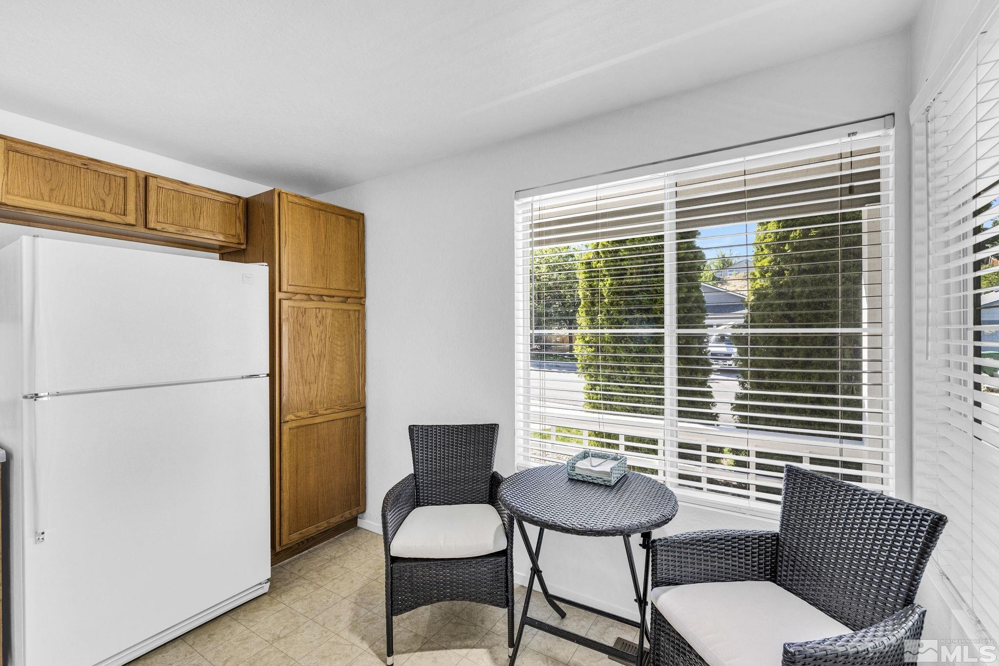 1600 Mescalero Ave