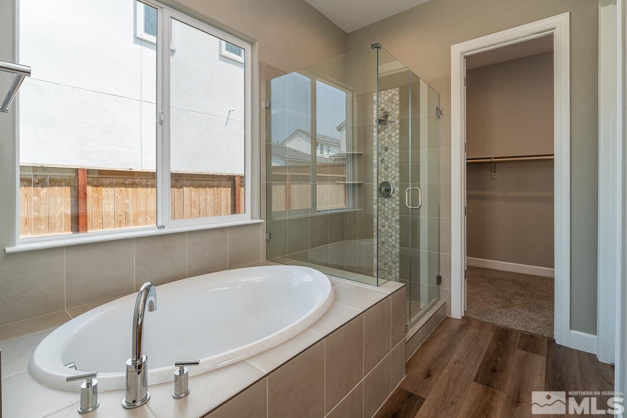 207 Starboard Drive Unit: LOT 354