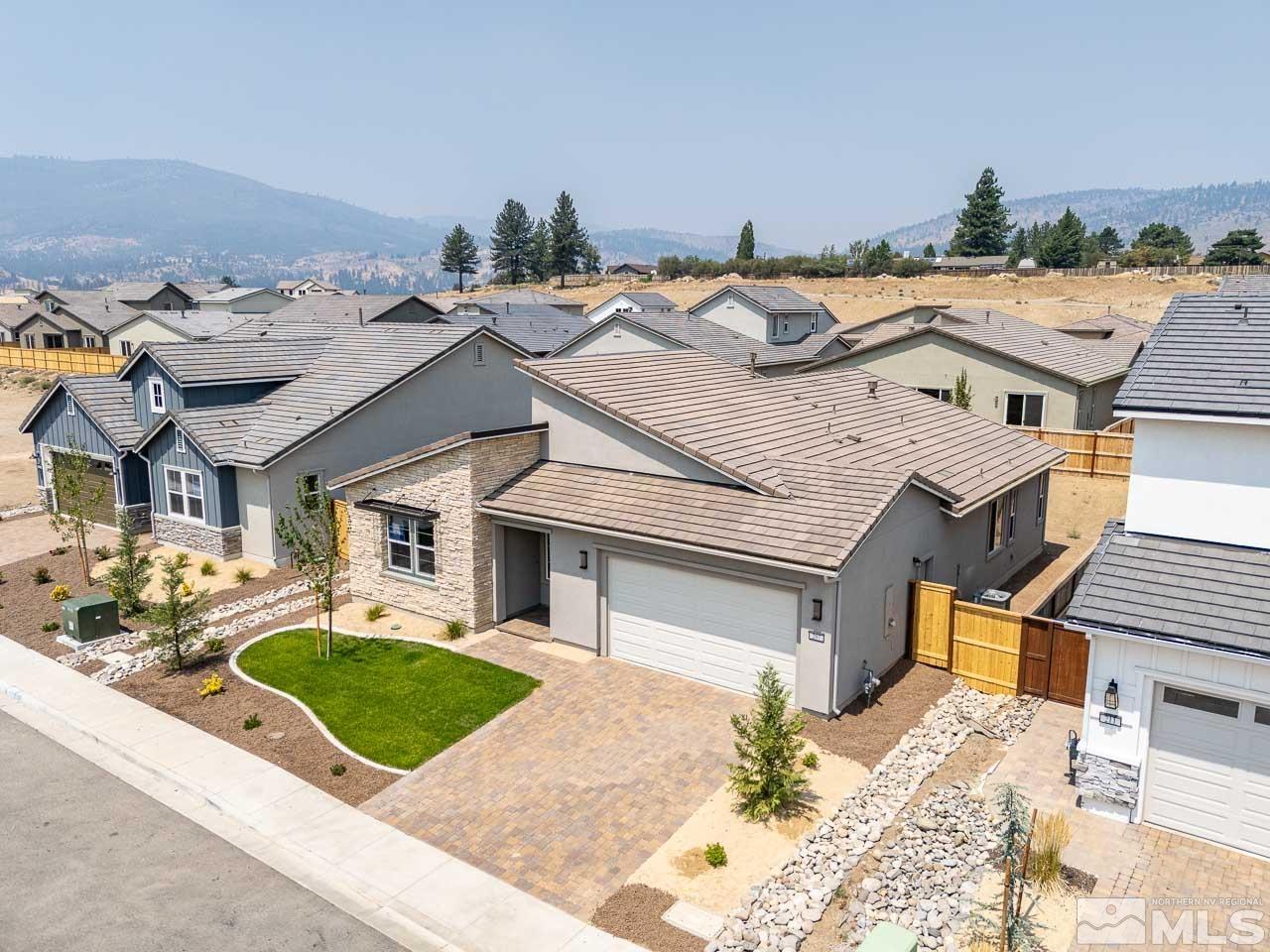 207 Starboard Drive Unit: LOT 354