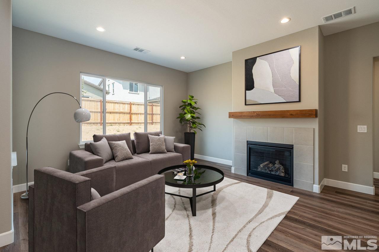 207 Starboard Drive Unit: LOT 354