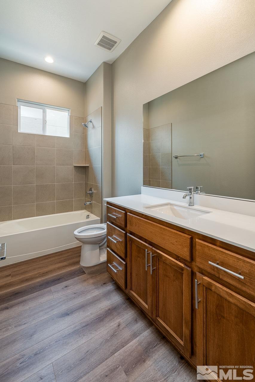207 Starboard Drive Unit: LOT 354