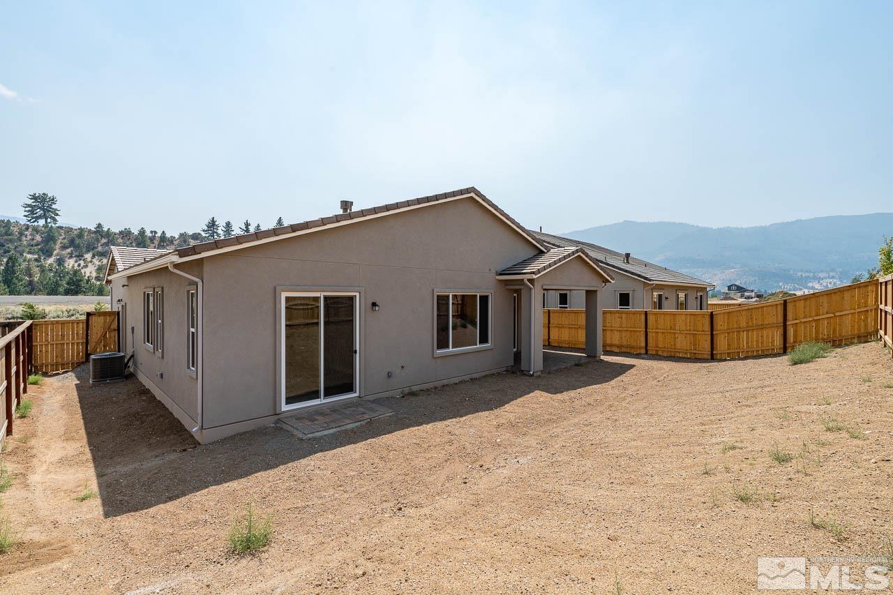 207 Starboard Drive Unit: LOT 354