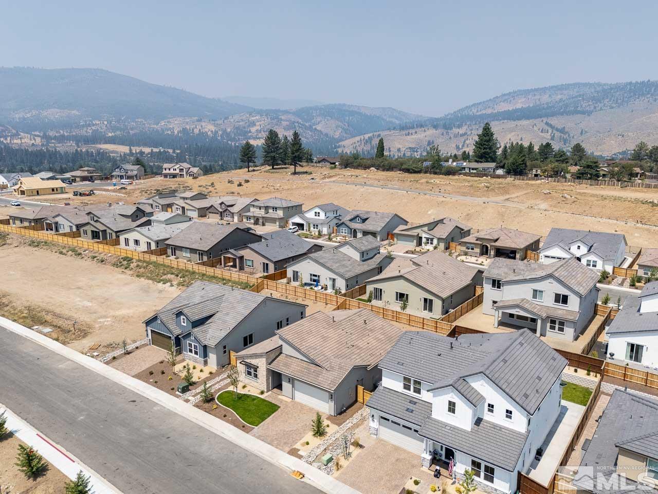 207 Starboard Drive Unit: LOT 354