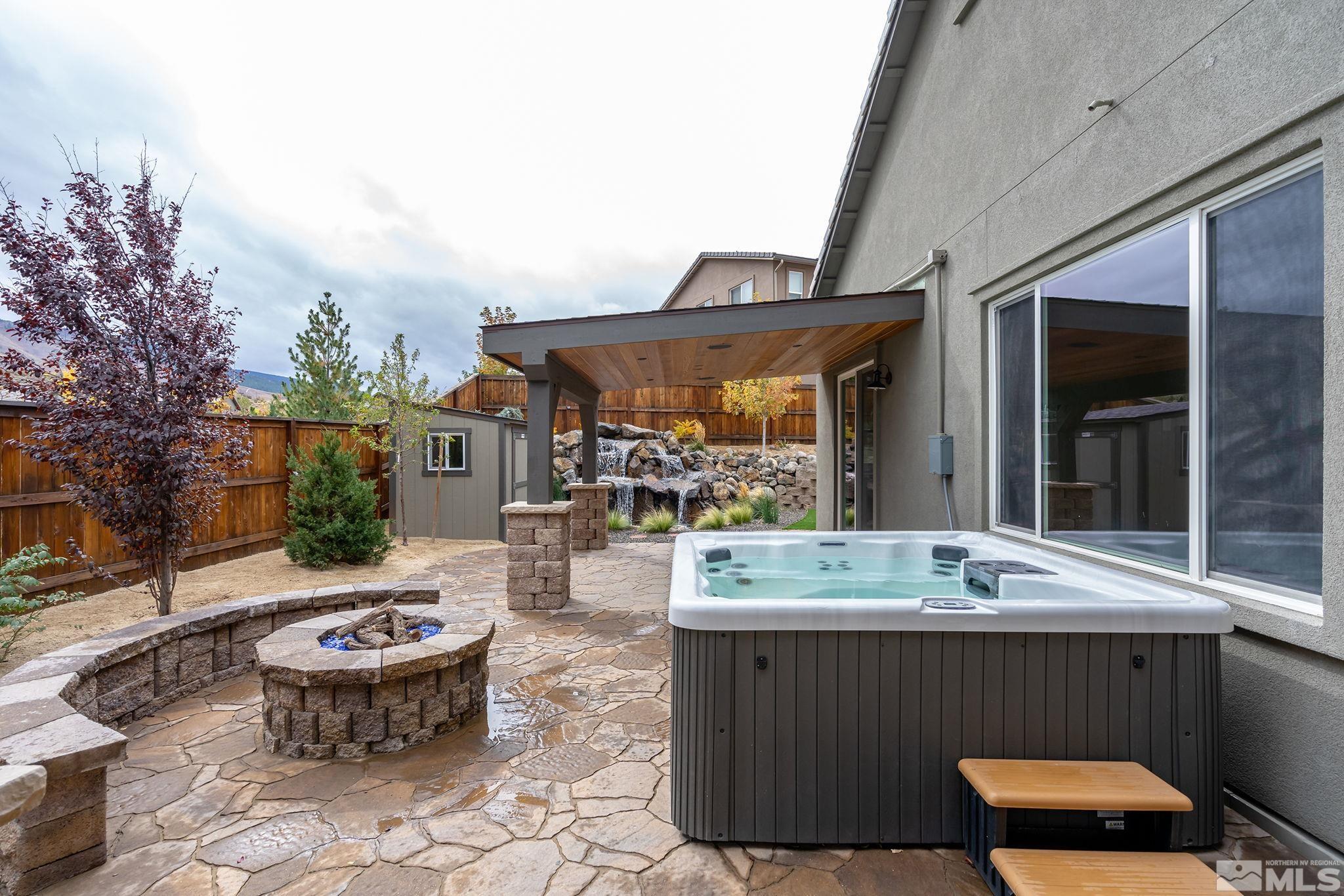284 Endeavor Way