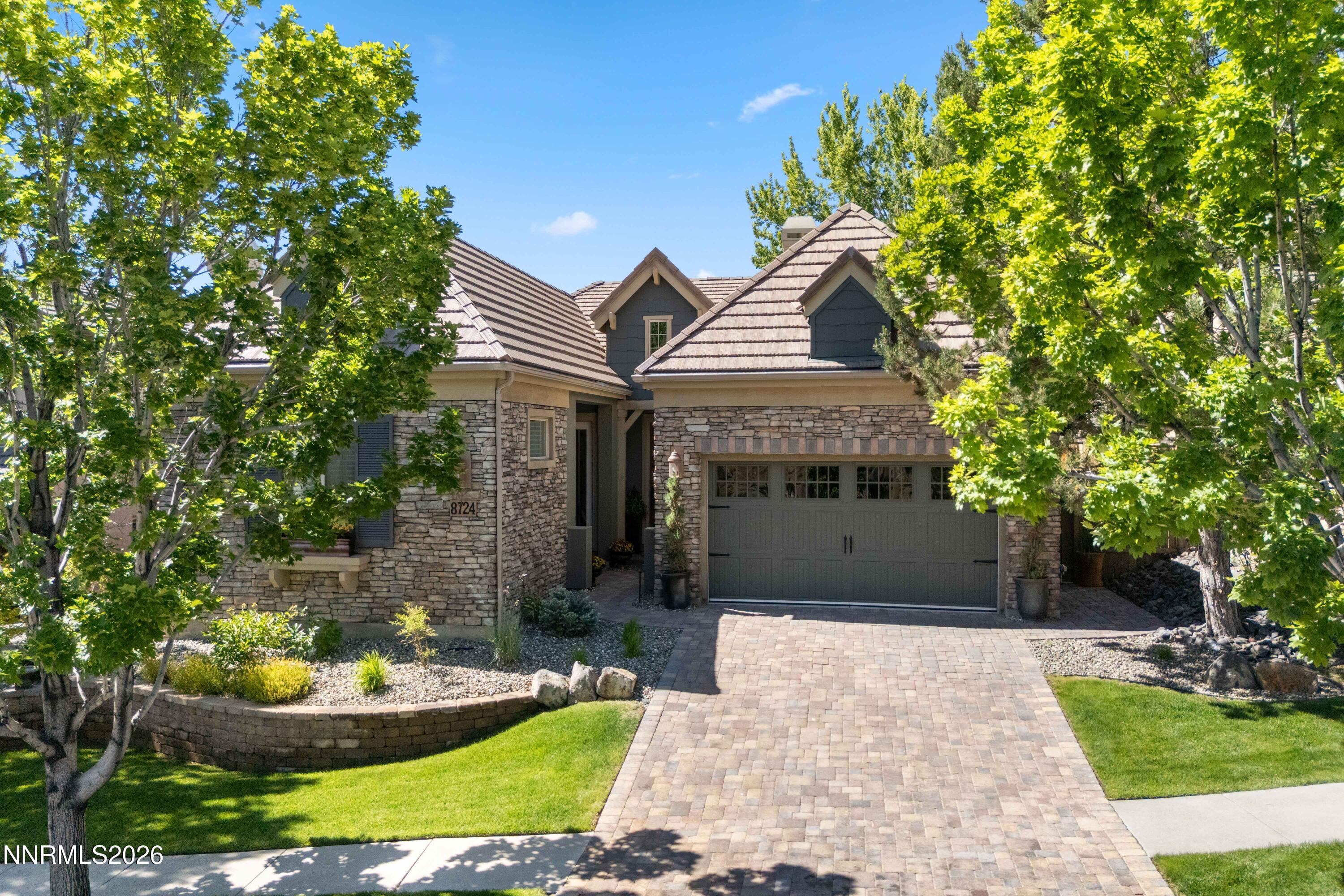 8724 Lynrock Circle