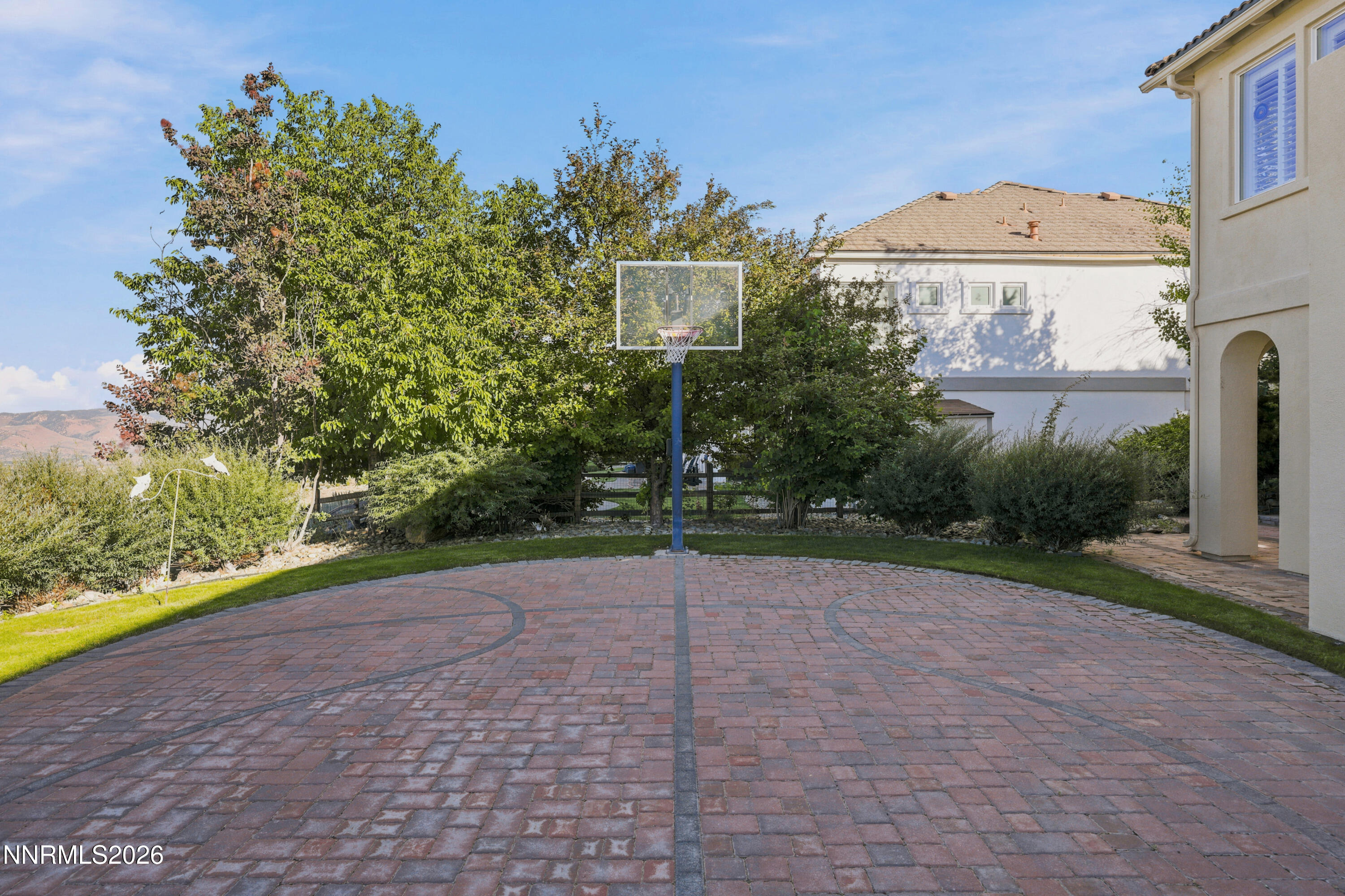 5940 Cour Saint Michelle