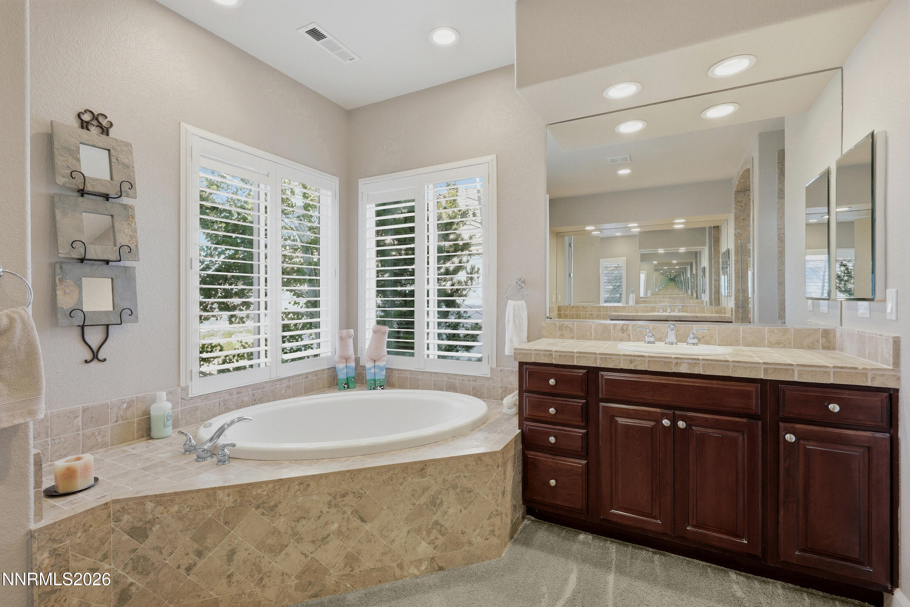 5940 Cour Saint Michelle
