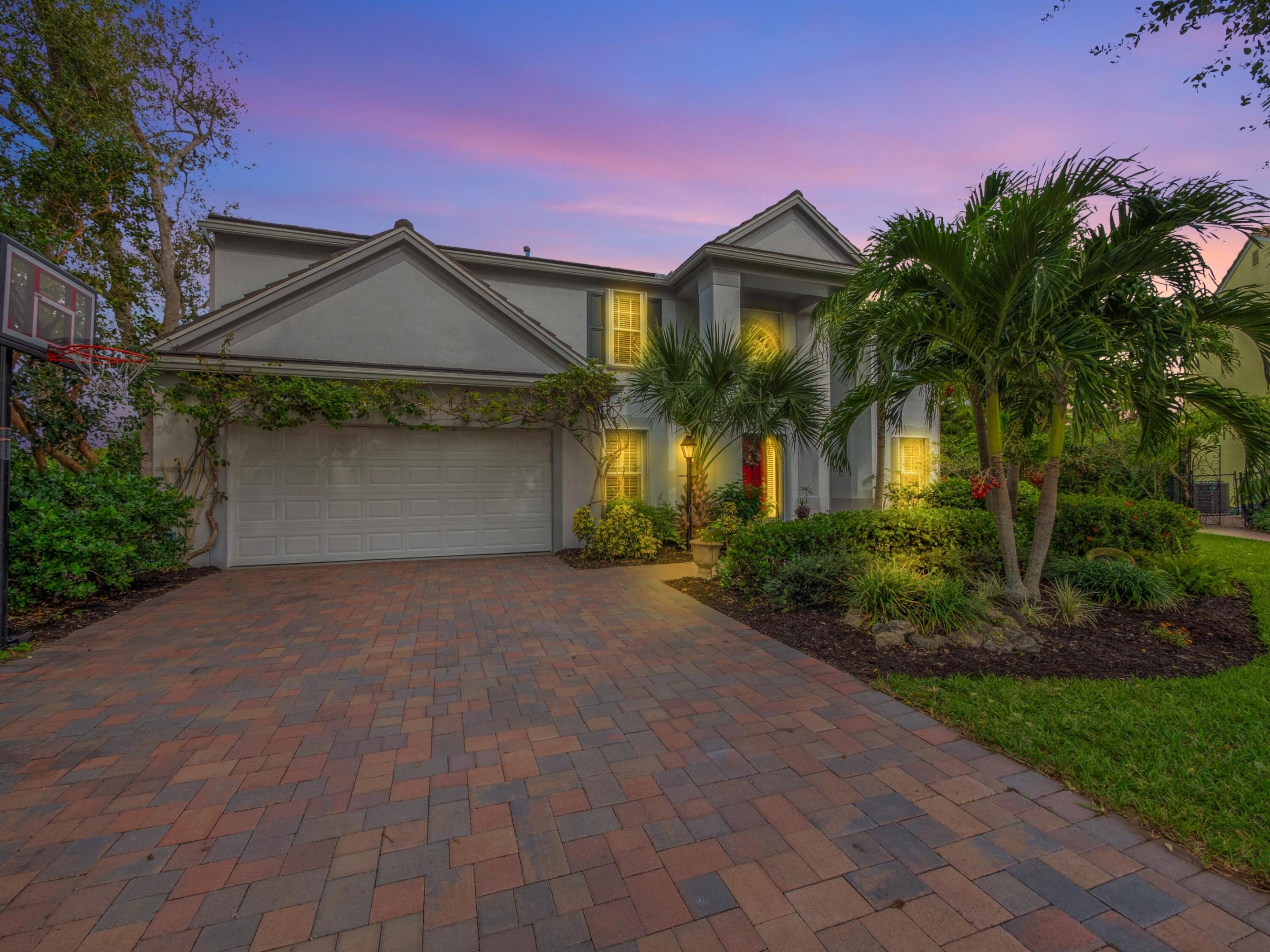 1005 Pine Lake Circle