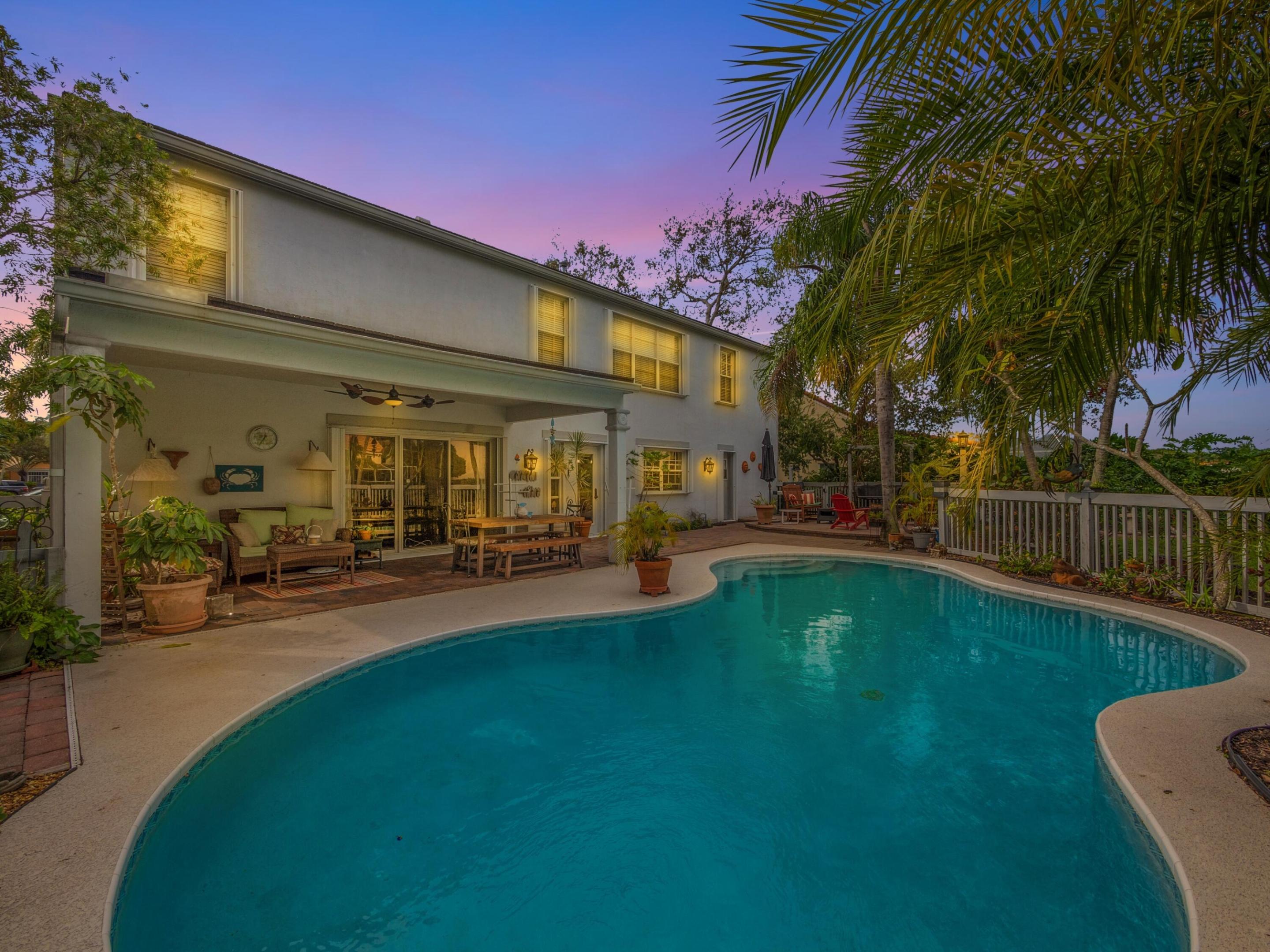 1005 Pine Lake Circle