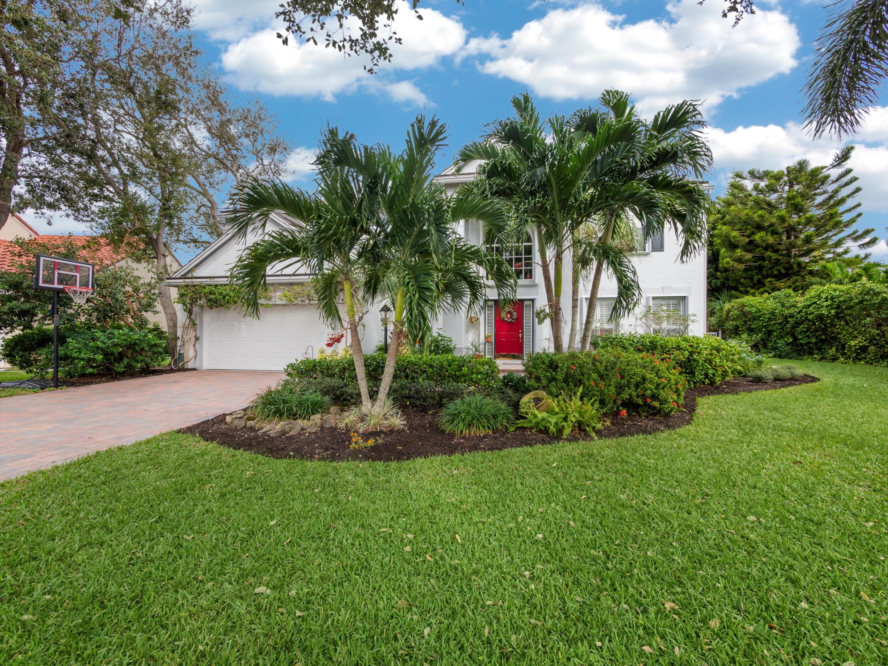 1005 Pine Lake Circle