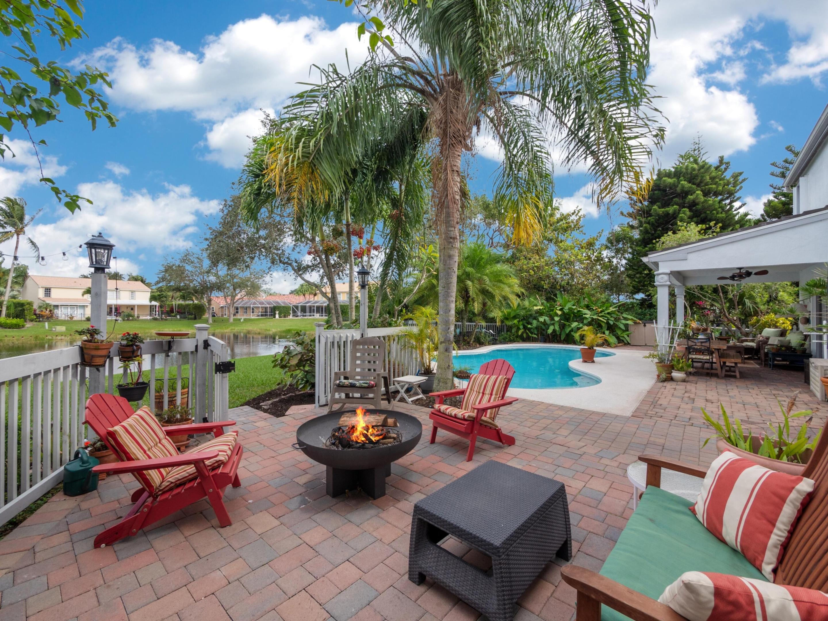 1005 Pine Lake Circle
