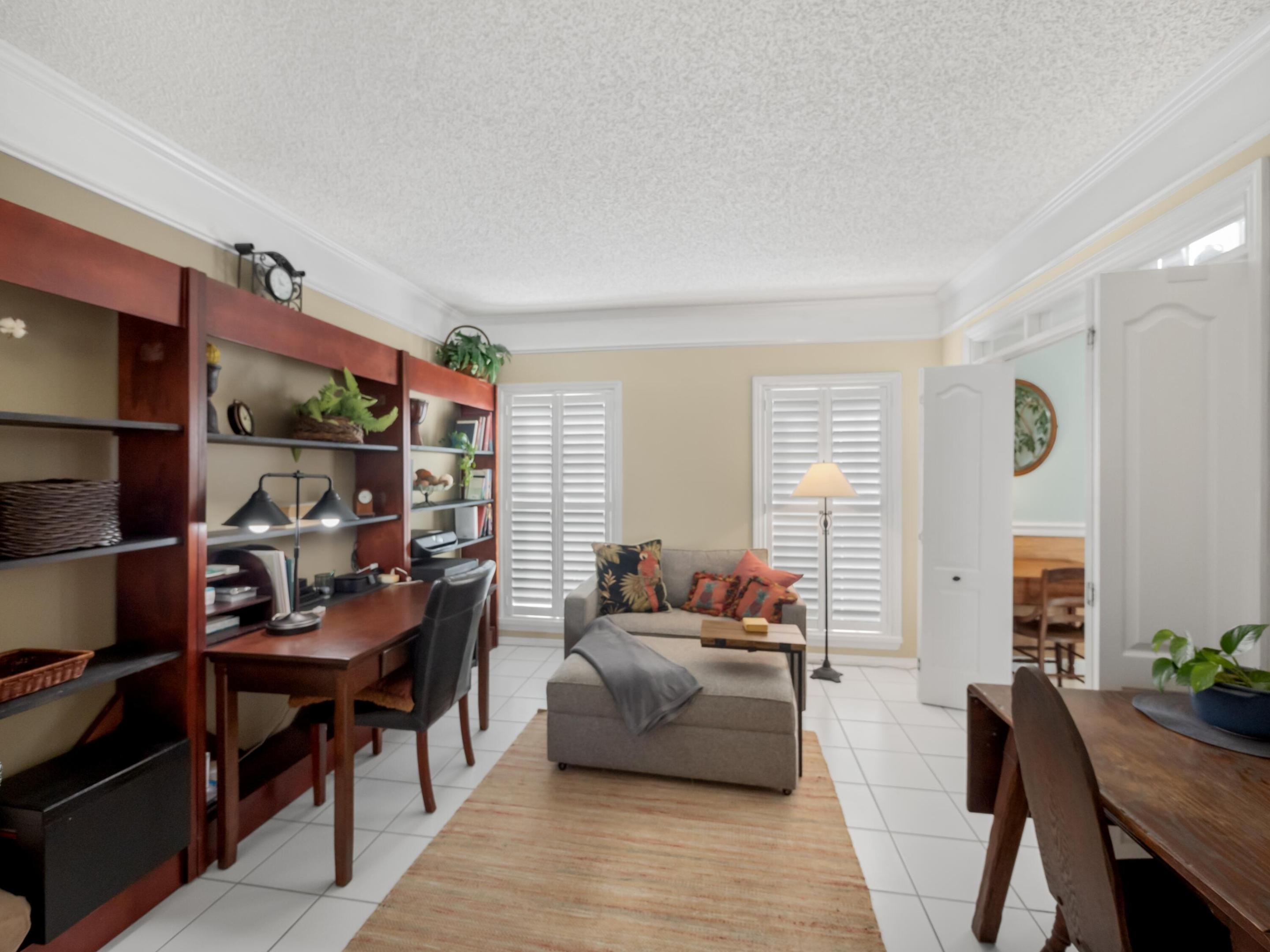 1005 Pine Lake Circle