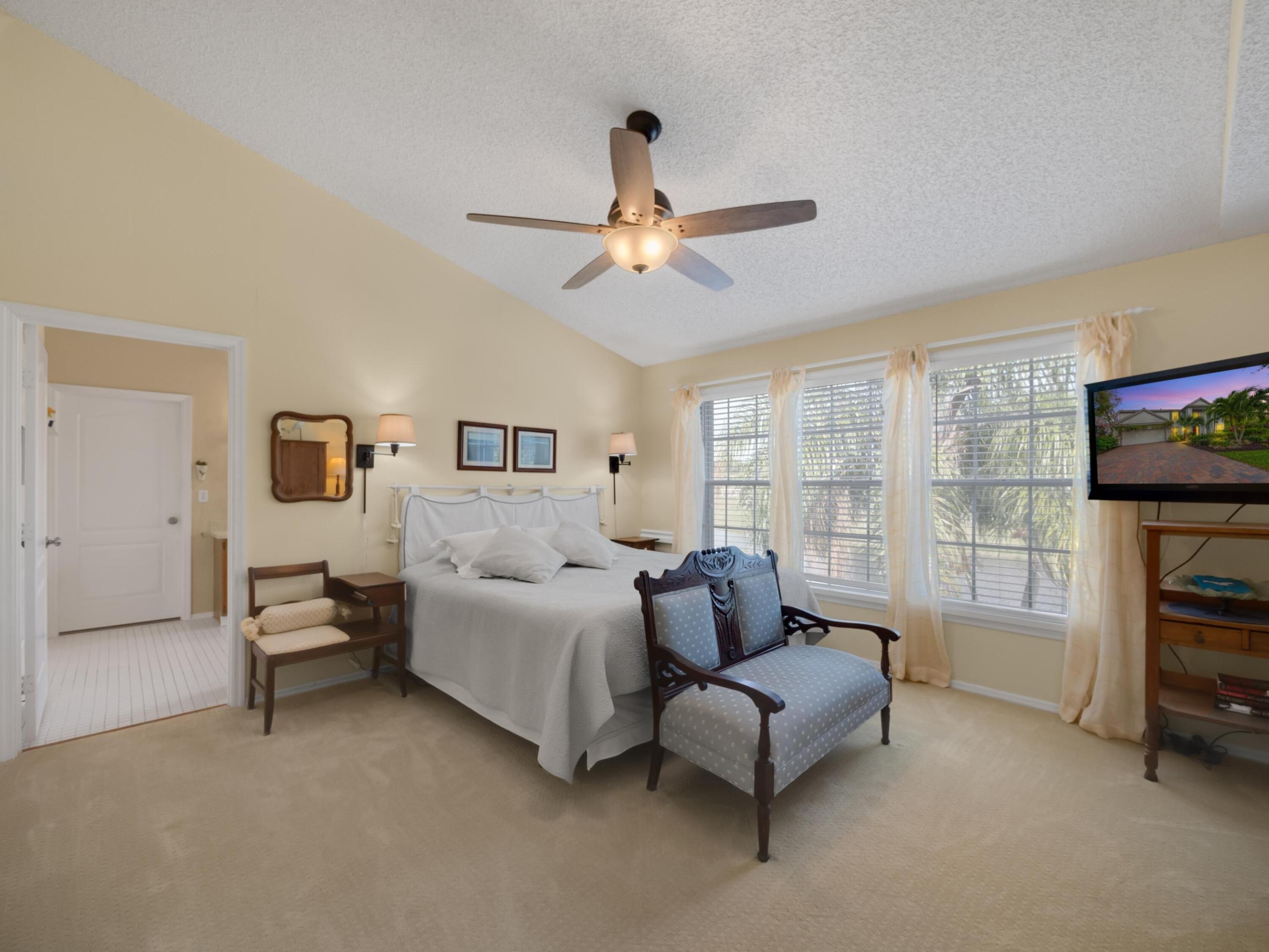 1005 Pine Lake Circle