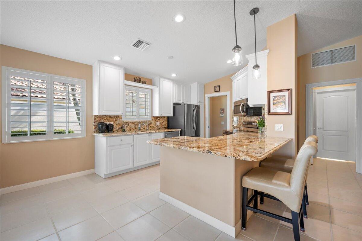 1370 Saint Lawrence Drive