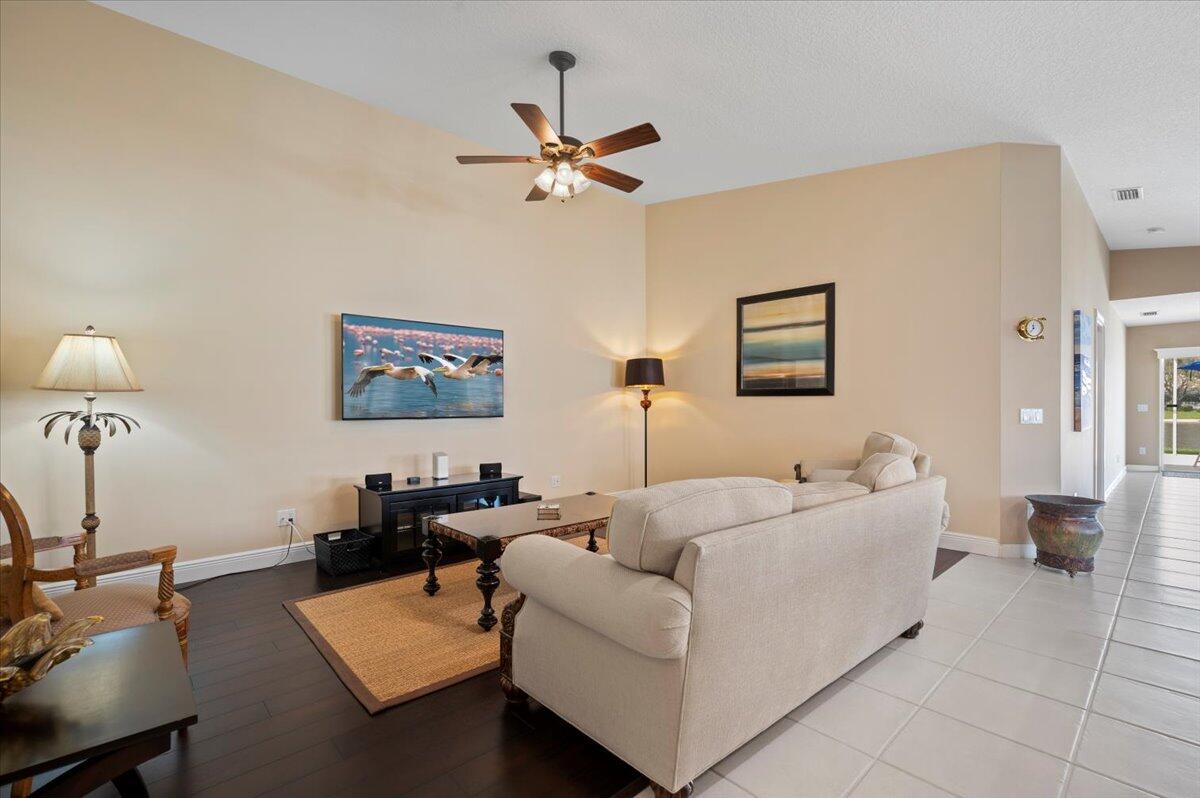 1370 Saint Lawrence Drive