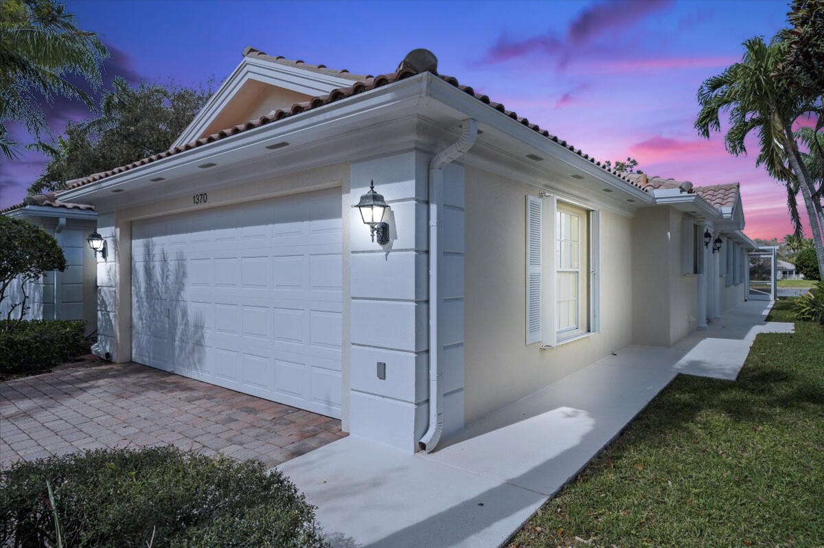 1370 Saint Lawrence Drive