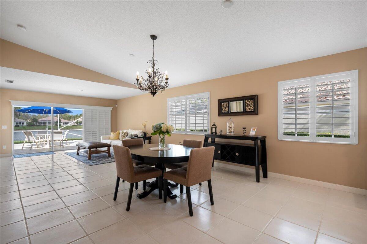 1370 Saint Lawrence Drive