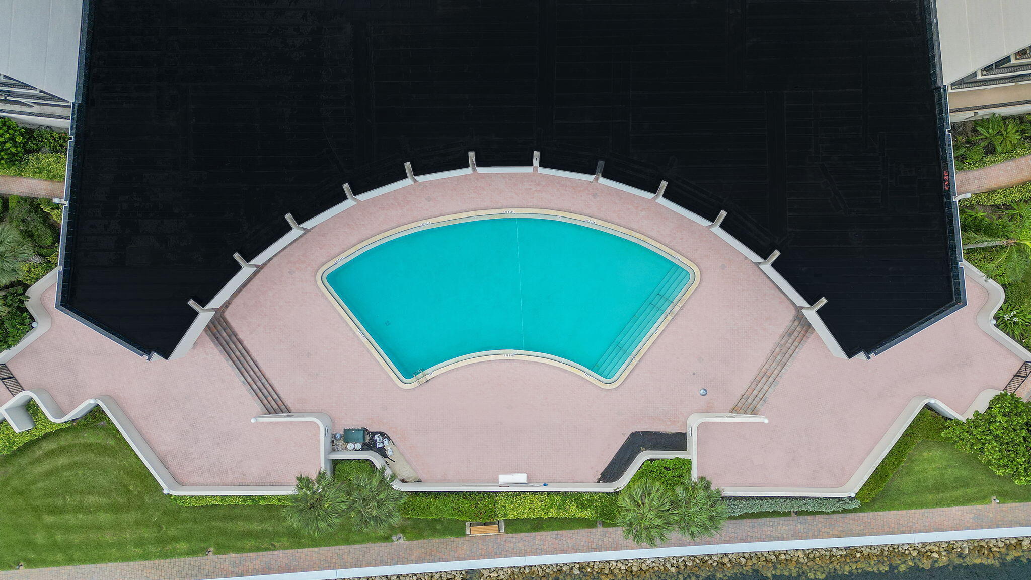 120 Lakeshore Drive 637