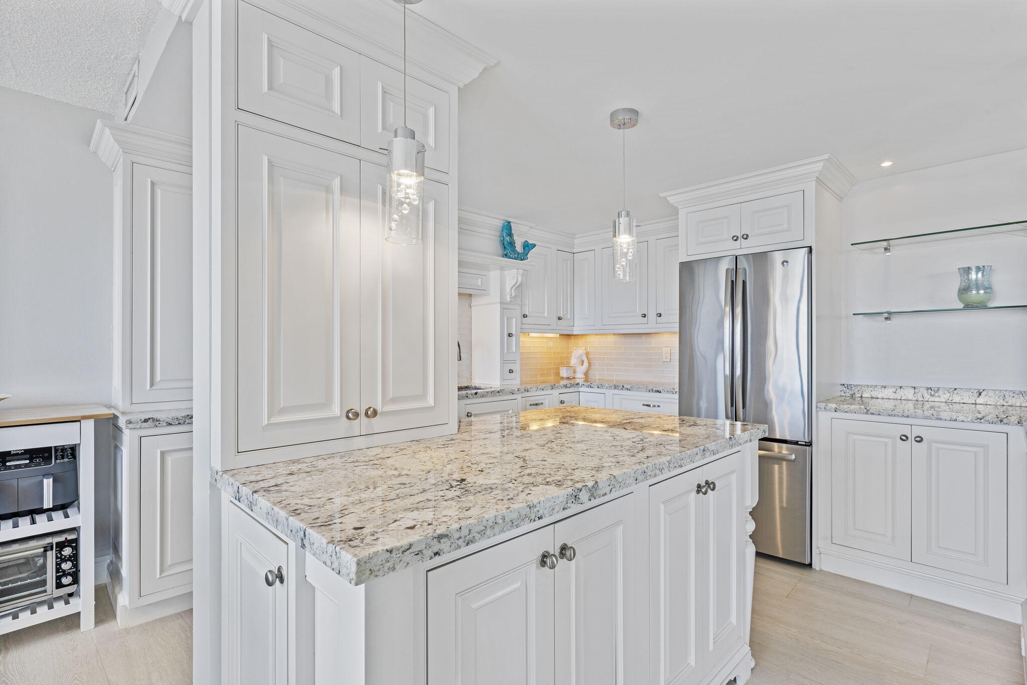 120 Lakeshore Drive 637