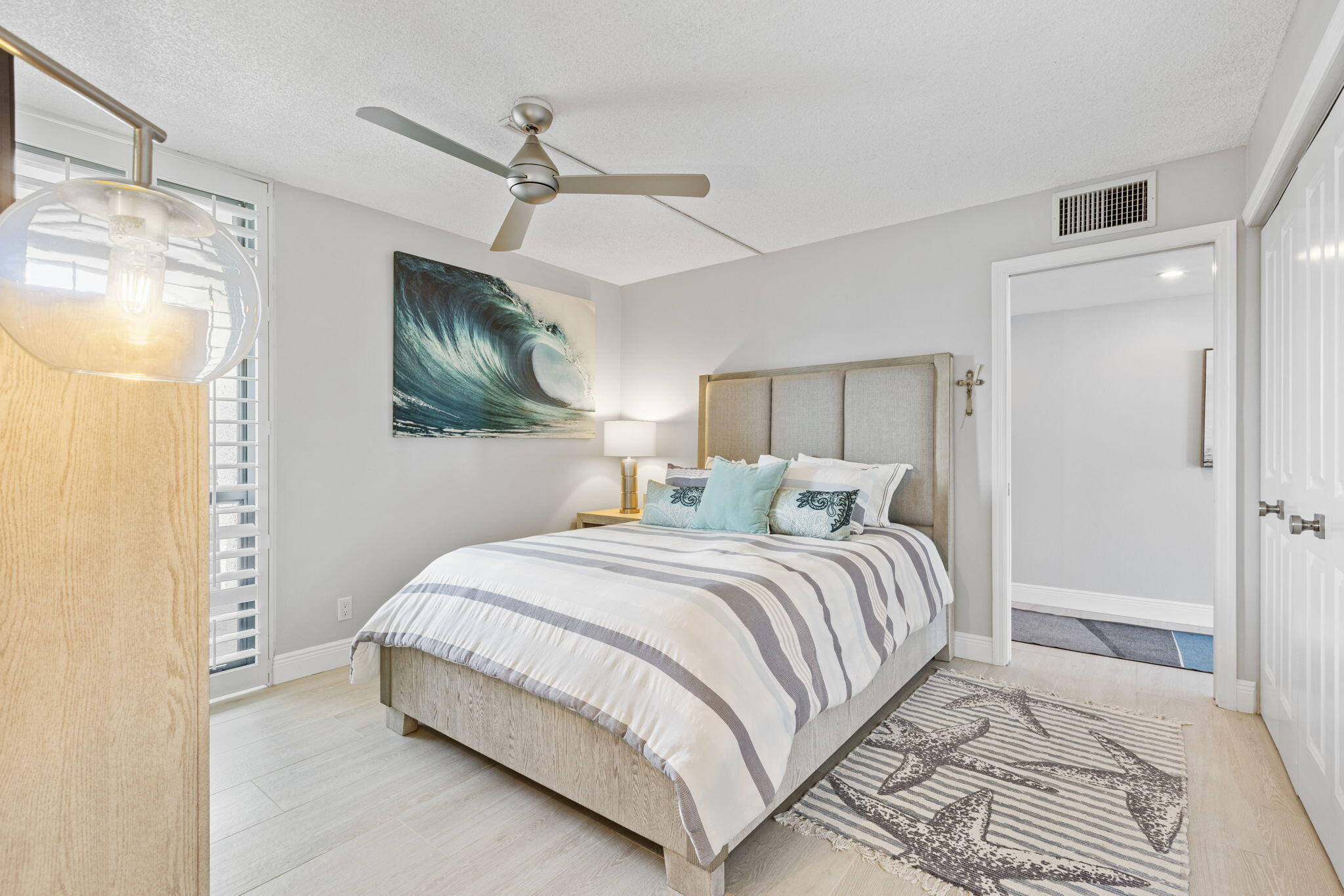 120 Lakeshore Drive 637