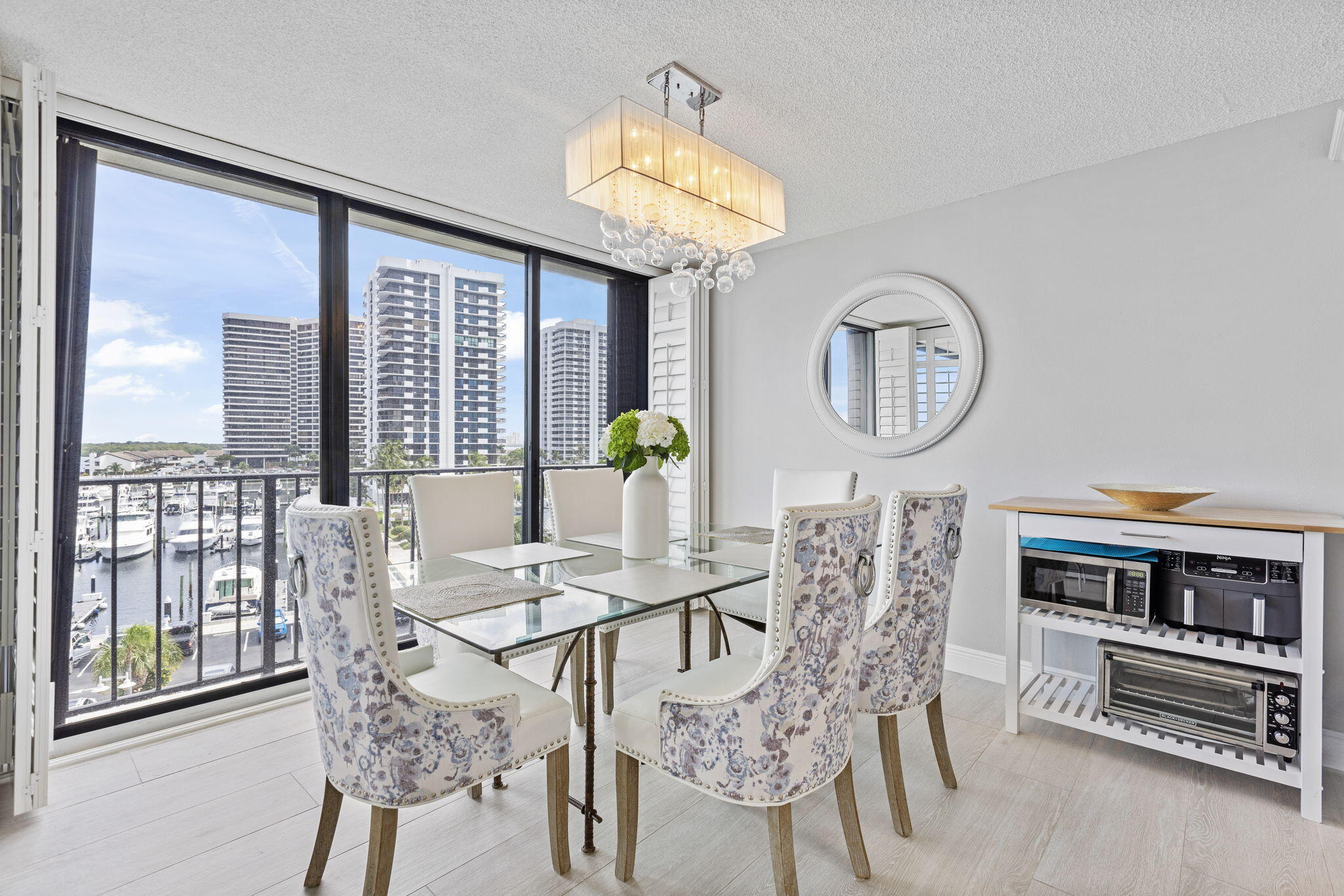 120 Lakeshore Drive 637