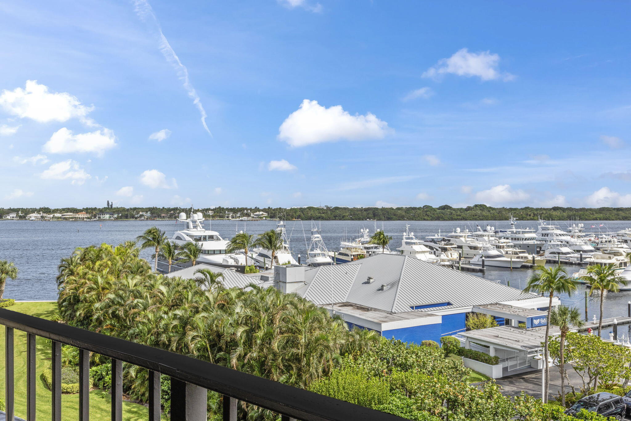 120 Lakeshore Drive 637