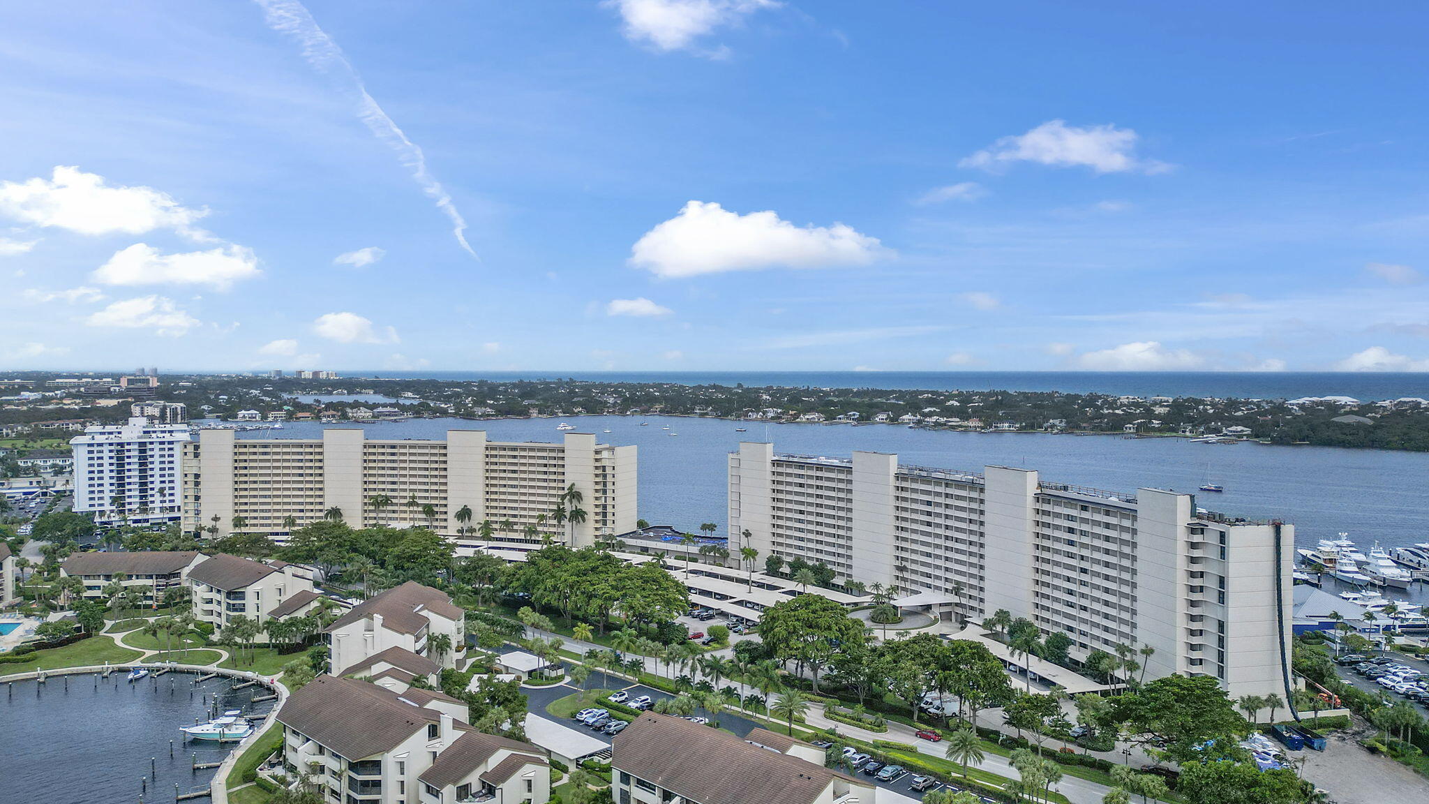 120 Lakeshore Drive 637