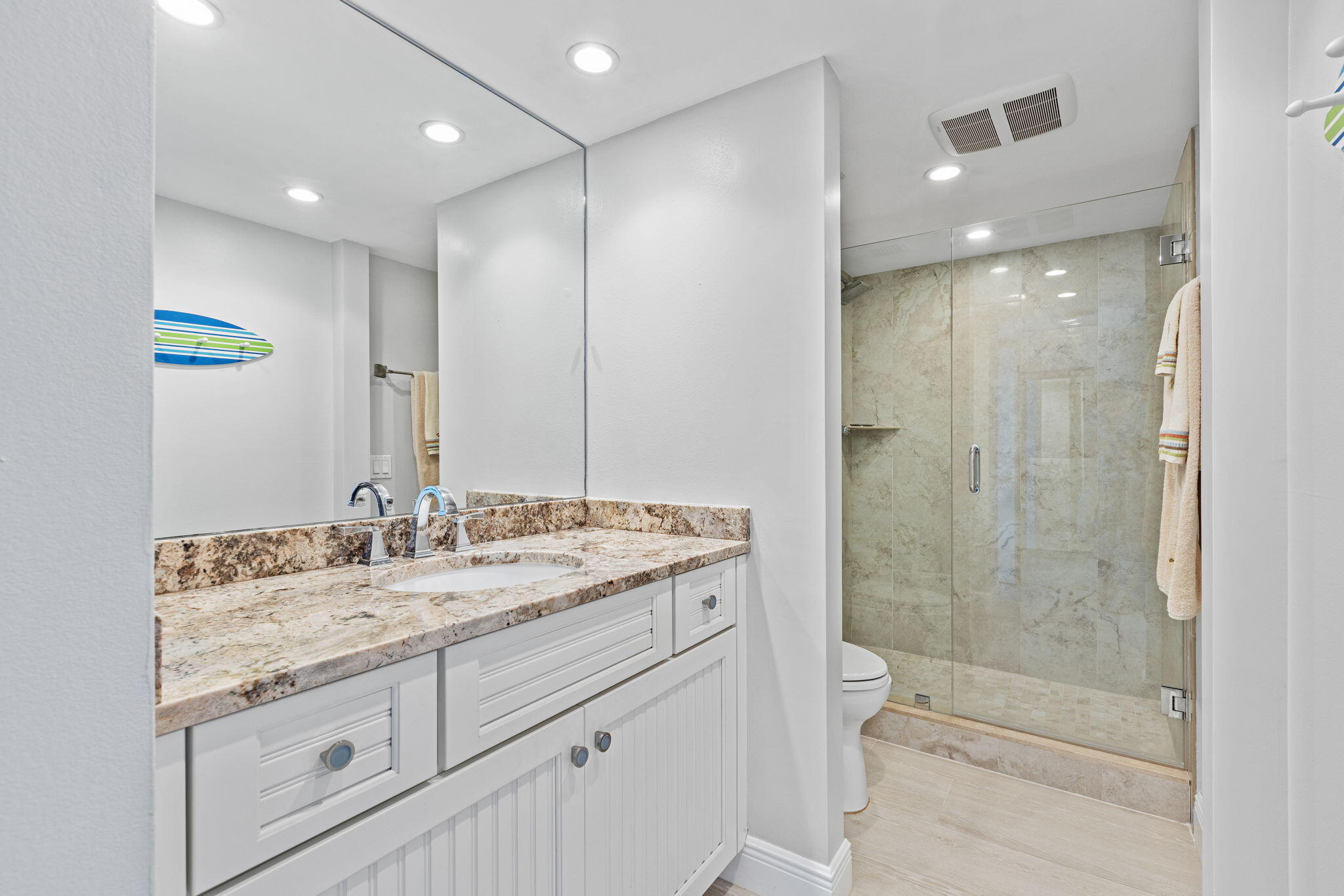 120 Lakeshore Drive 637