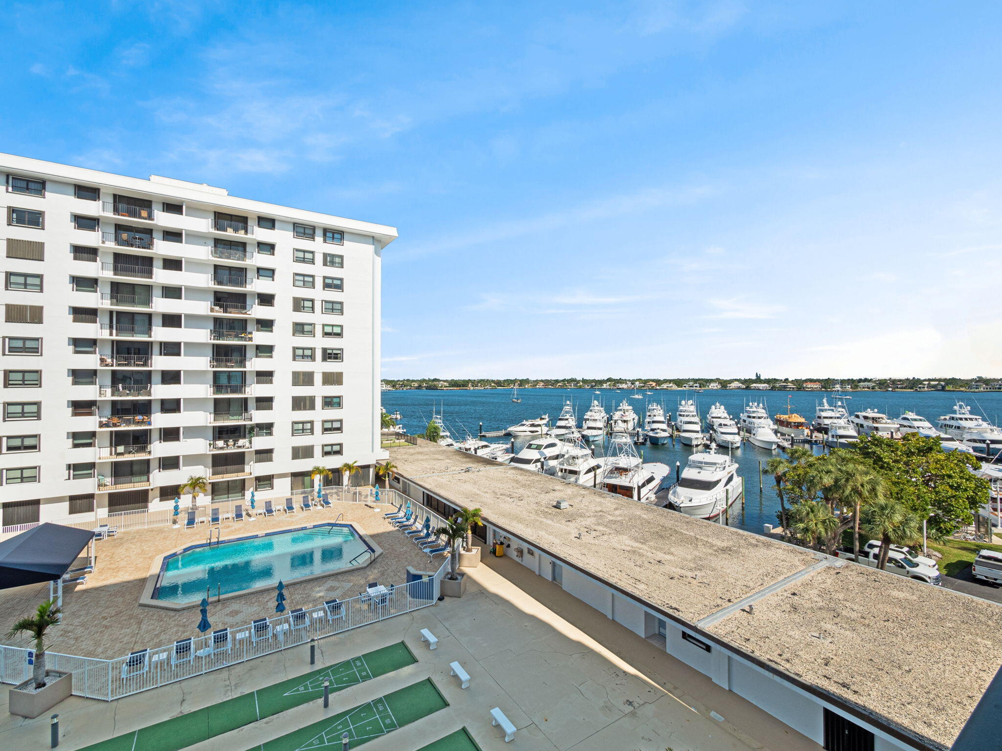 1200 Marine Way 401