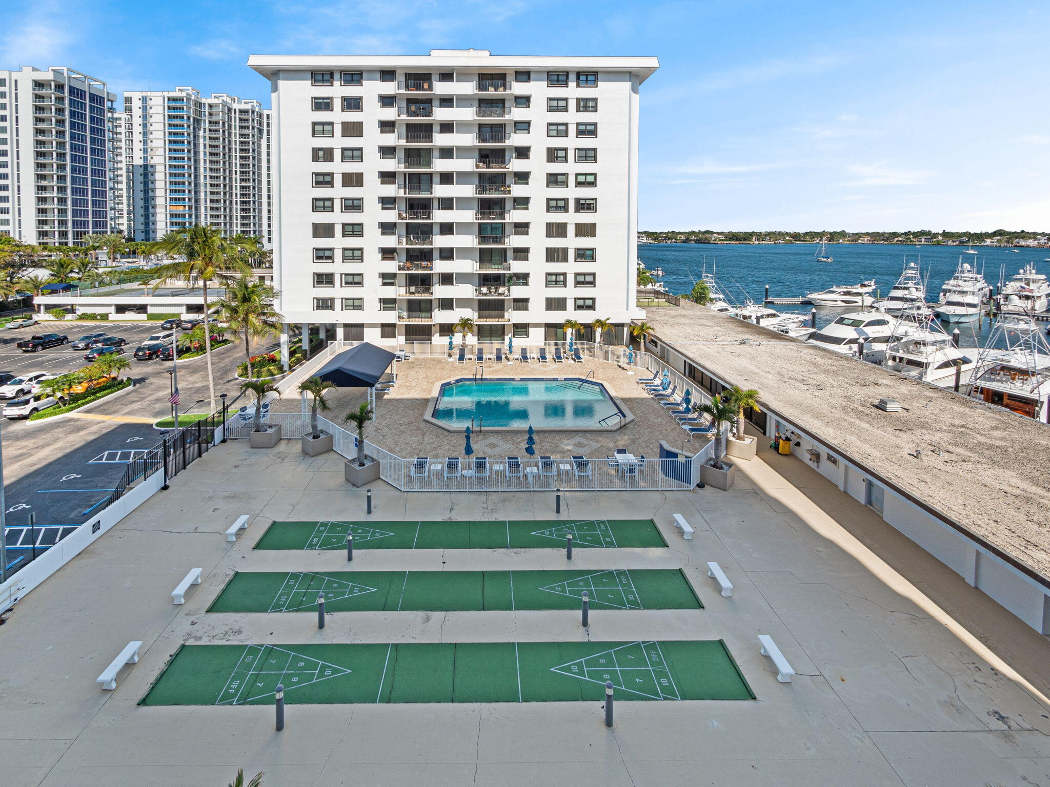 1200 Marine Way 401