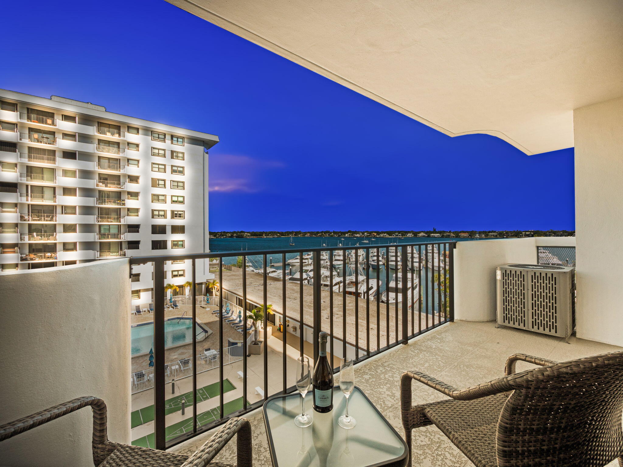 1200 Marine Way 401