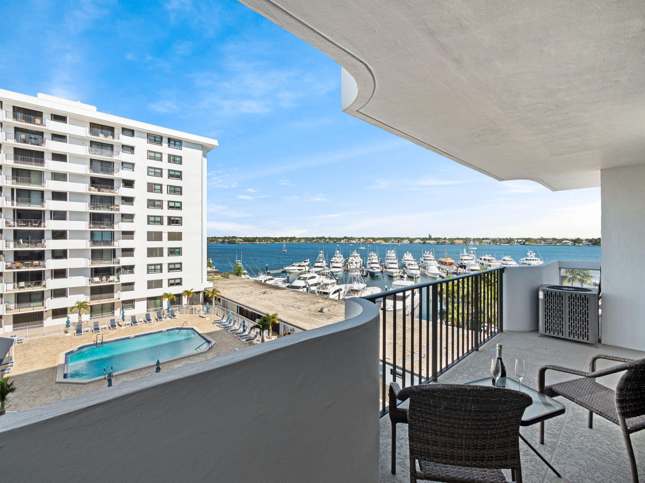 1200 Marine Way 401