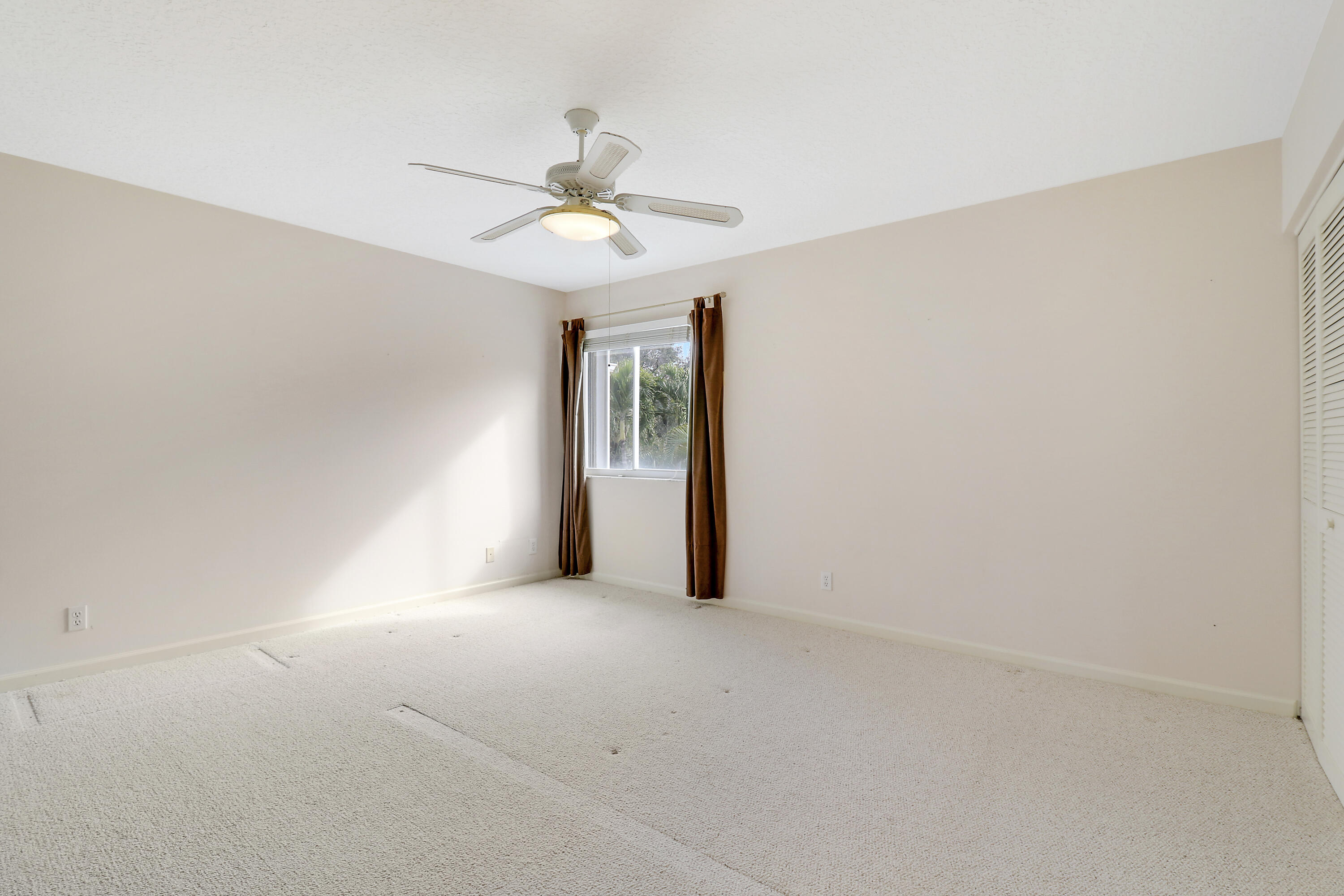 64 Princewood Lane