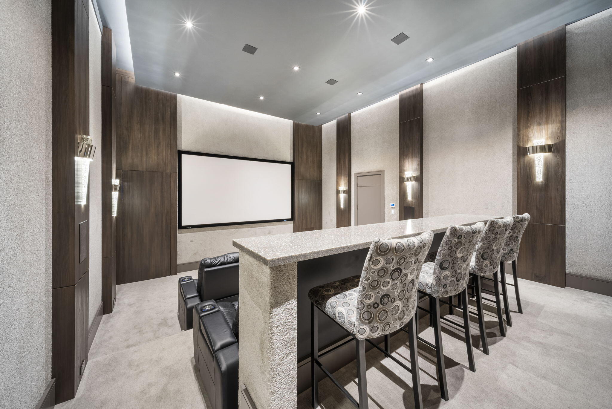 208 Locha Drive