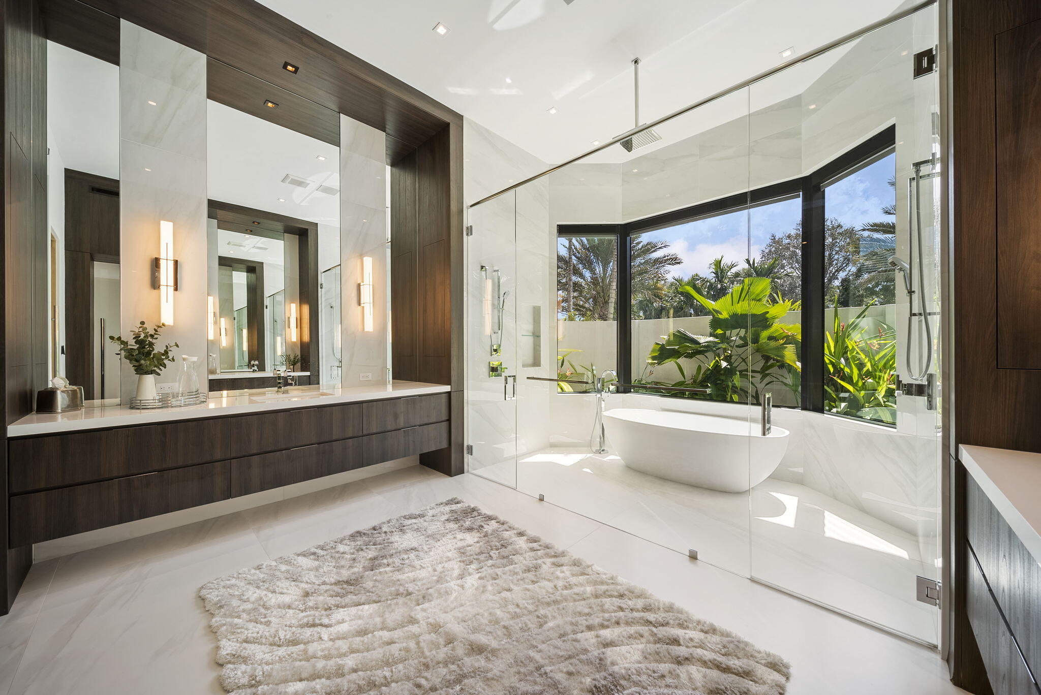 208 Locha Drive
