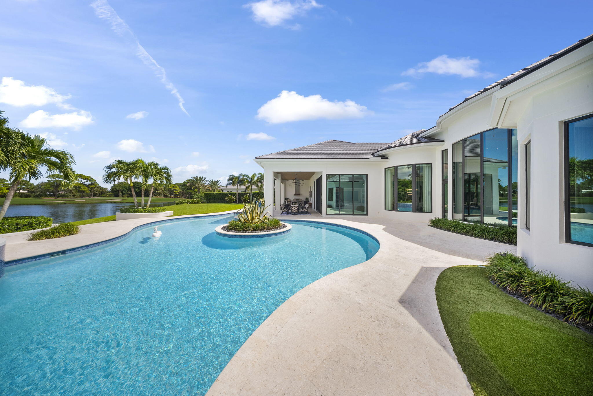 208 Locha Drive