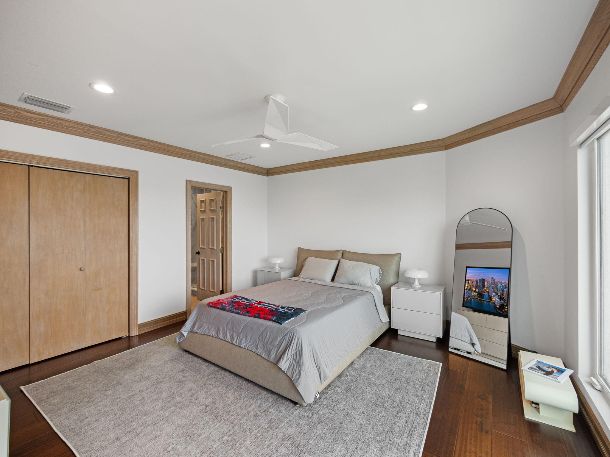 3299 Bridgegate Drive
