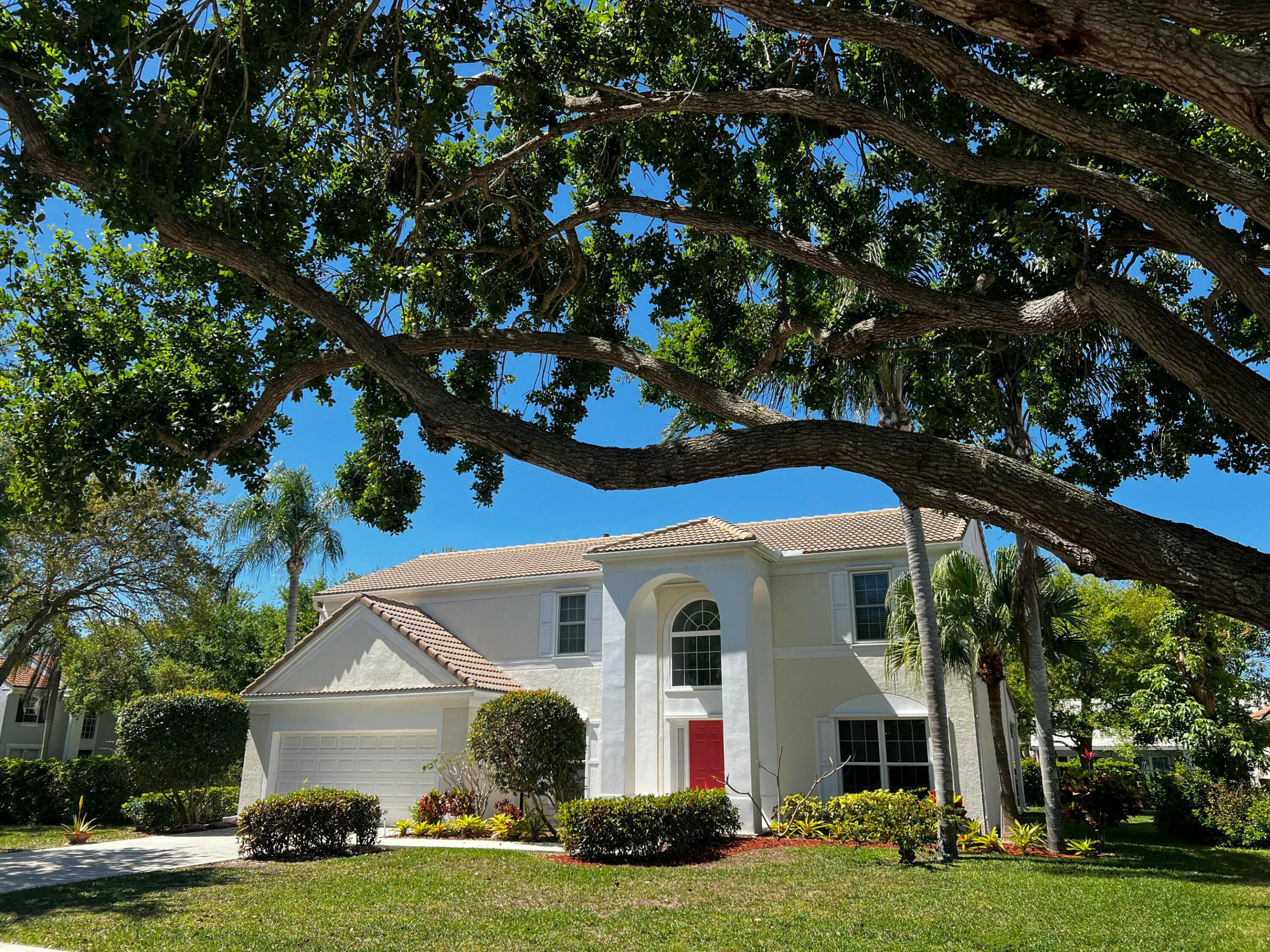 10282 Hunt Club Lane