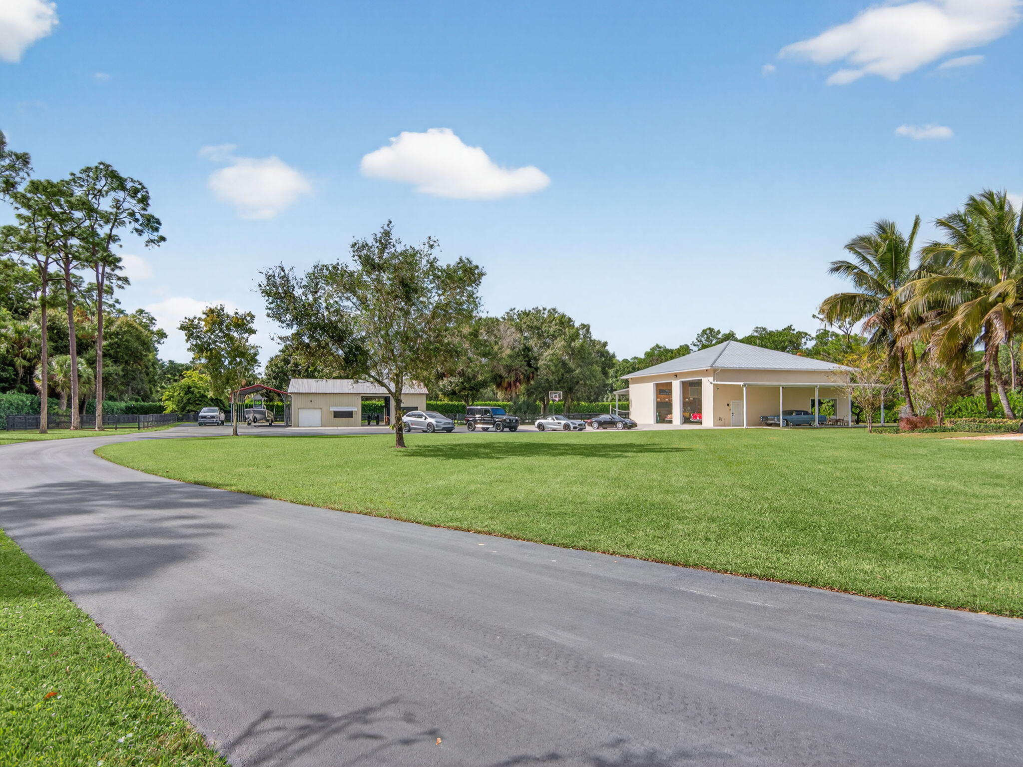 17593 Winterhawk Trail