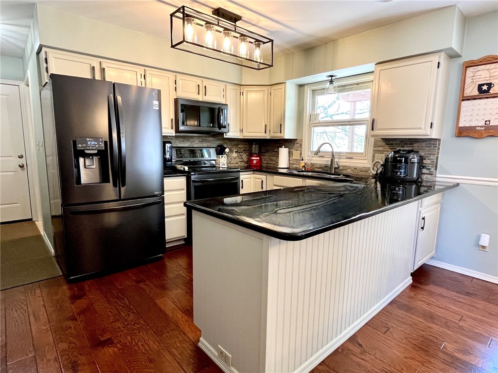 1505 Edgewood Drive