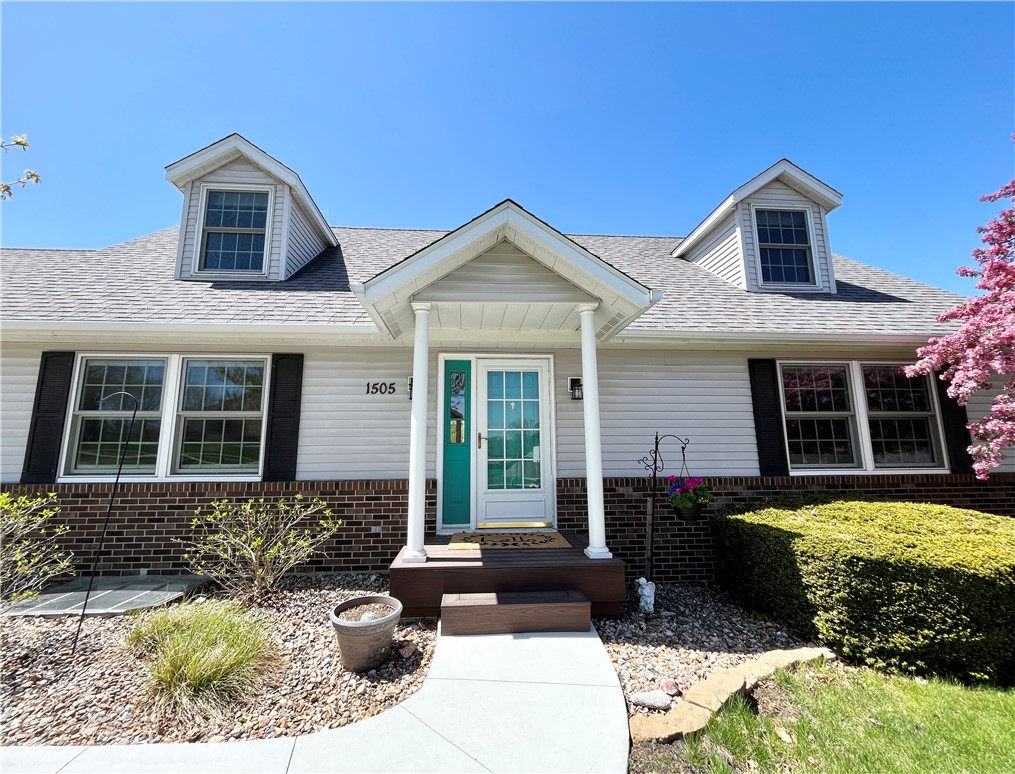 1505 Edgewood Drive
