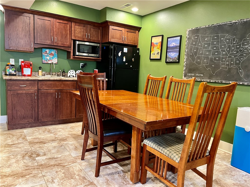 1505 Edgewood Drive