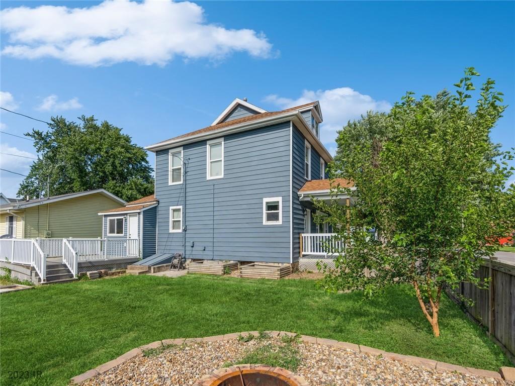 101 W Douglas Street