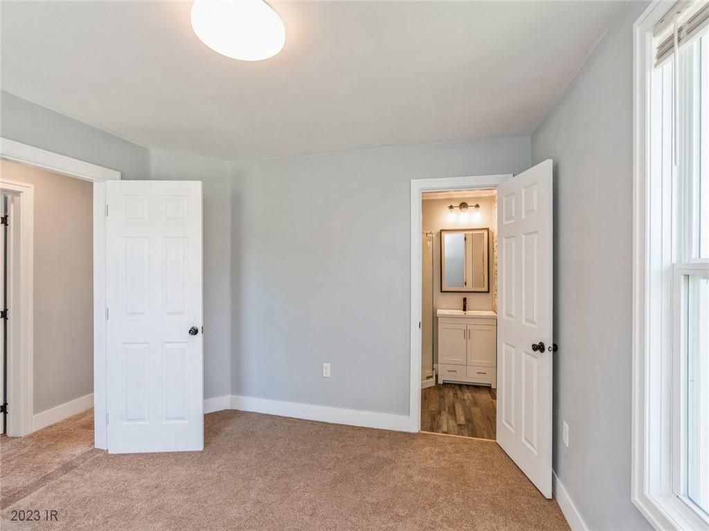 101 W Douglas Street