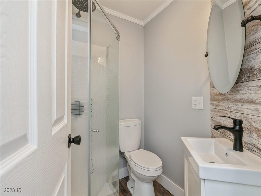 101 W Douglas Street